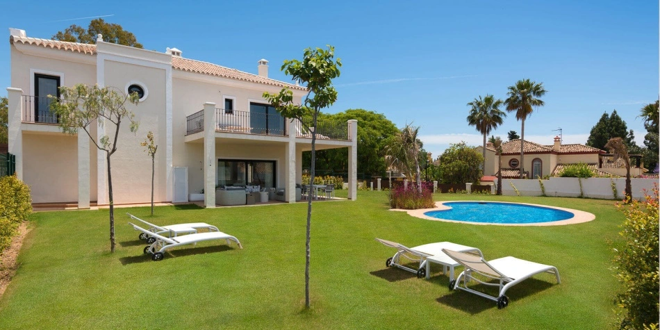   Exteriör. Oasis of Guadalmina Baja - Lyxiga villor i Marbella. Hus 8