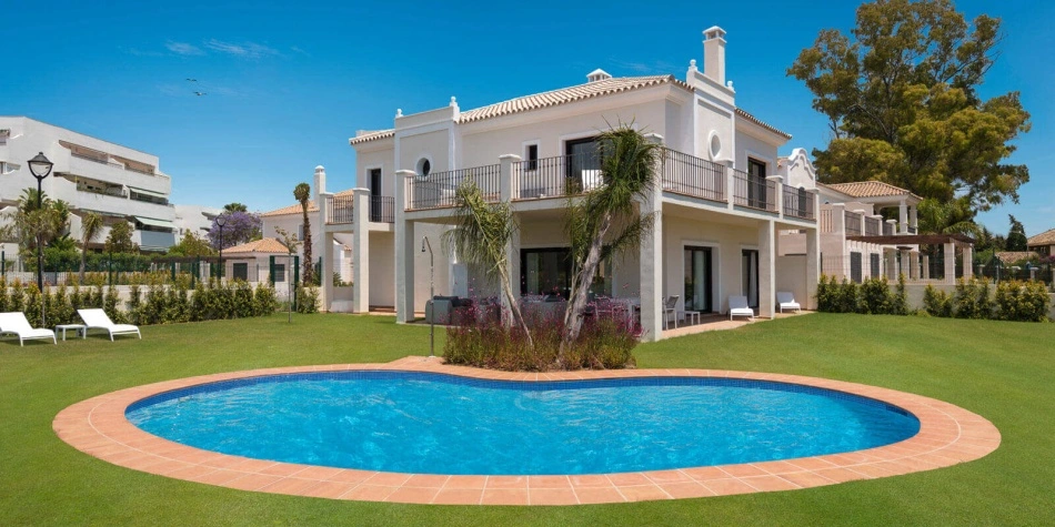  Exteriör. Oasis of Guadalmina Baja - Lyxiga villor i Marbella. Hus 8
