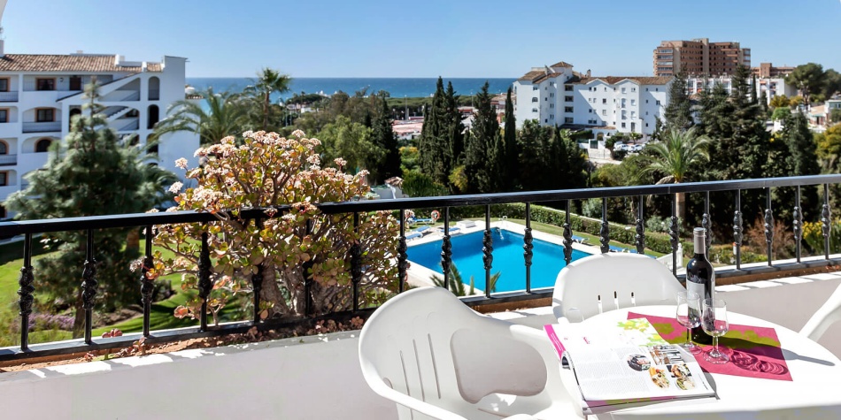 Havsutsikt från terrasserna i Delta Mar lägenheter i Riviera del Sol